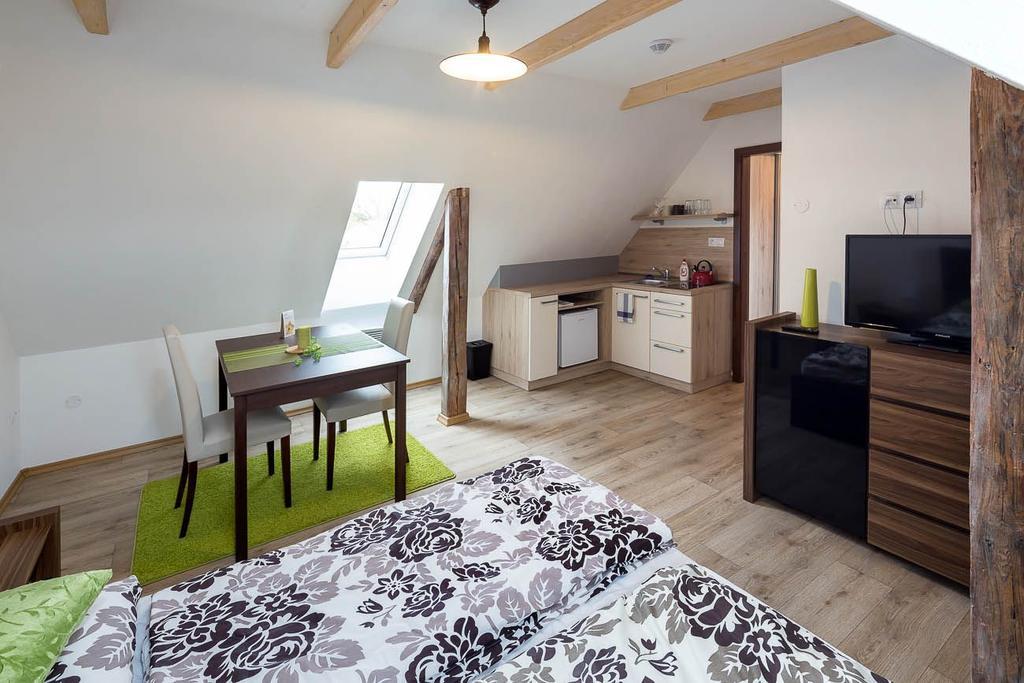 Apartmany Pod Namestim Telč Buitenkant foto